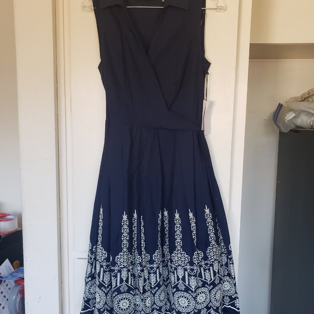Ivanka Trump Sleeveless Dress Dark Blue Size 6